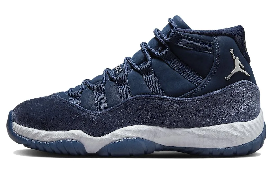 Jordan 11 Retro Midnight Navy (Women)