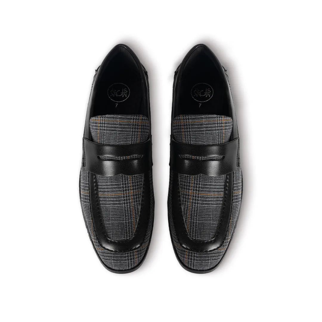 Monkstory Raro Plaid Fabric Slip-Ons - Black